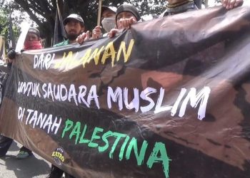 Serukan Bela Palestina, Ribuan Umat Islam Gelar Aksi di Gedung Sate