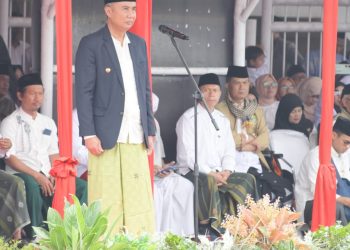 Bey Machmudin Peringati Hari Santri di Tasikmalaya
