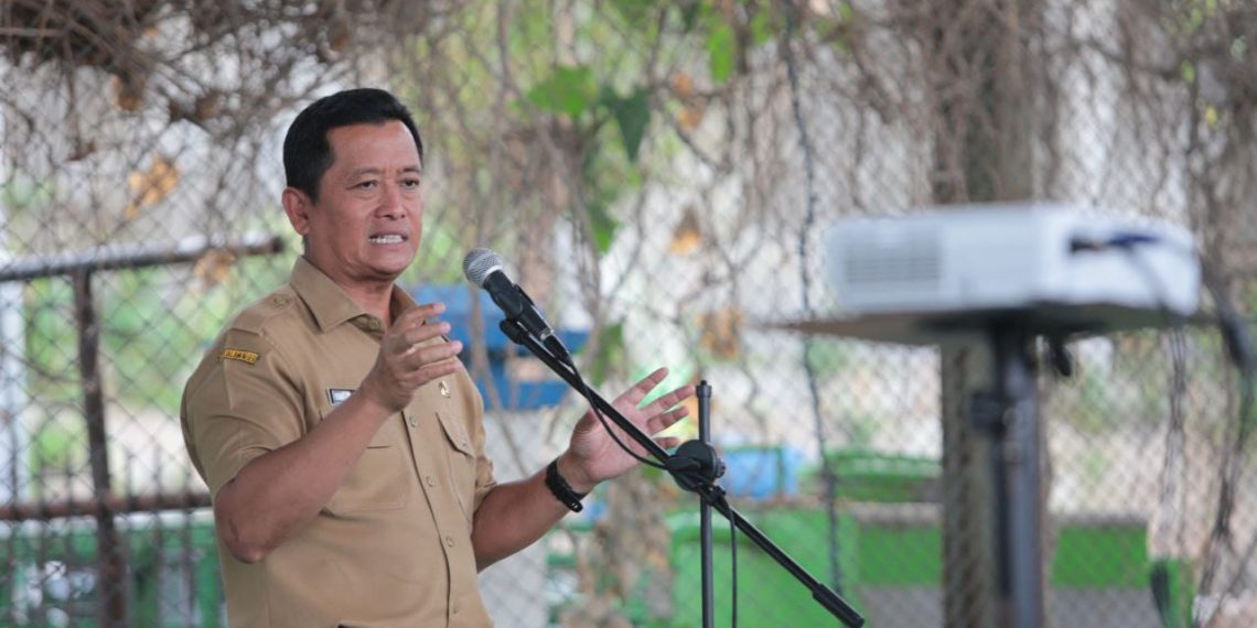 Ema Minta Warga Pasar Ikut Kelola Sampah