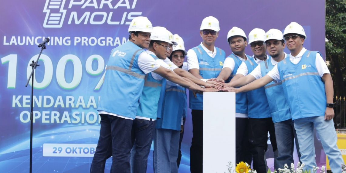 2024, PLN Targetkan 100 Persen Operasional Gunakan Mobil Listrik