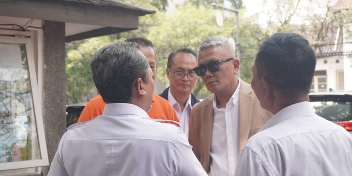 Pemkot Bandung Terima Aspirasi Ratusan Buruh Terkait Kenaikan UMK 2024