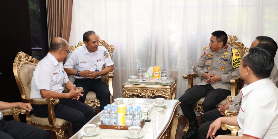 Daop 2 Bandung Bahas Pengamanan Angkutan Nataru Bersama Polda Jabar