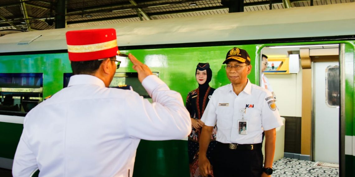 Gunakan Kereta Inspeksi, KAI Pastikan Kesiapan Angkutan Natal dan Tahun Baru
