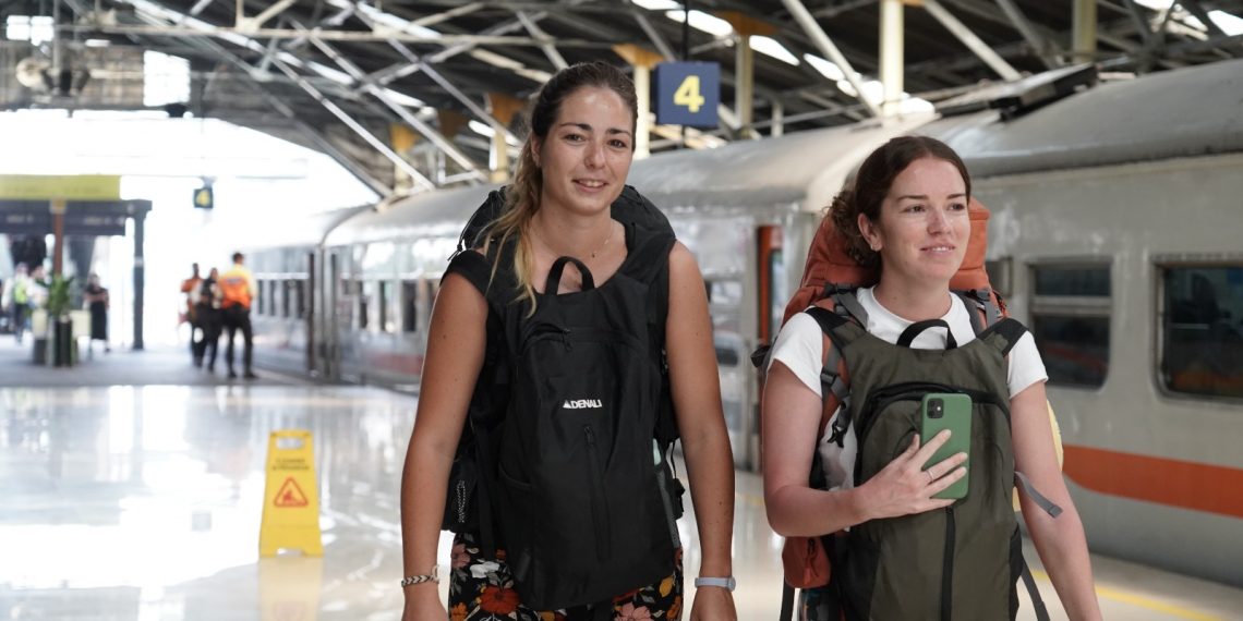 Makin Diminati, 7.570 WNA Pilih Naik KA Saat Libur Nataru 2024