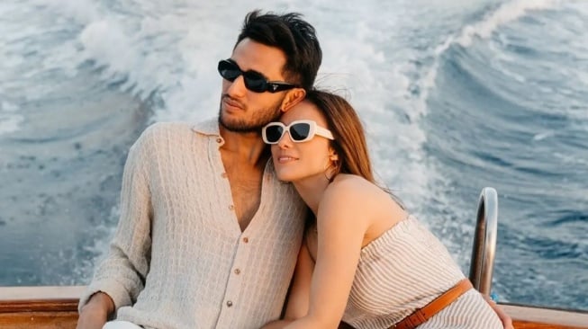 wulan guritno mengguat mantan kekasih