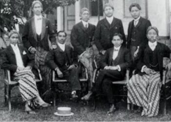 Mahasiswa STOVIA pendiri dan anggota Budi Utomo. (Foto: Kemendikbud).