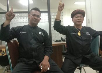 Kucing Liar Berkeliaran di Gedung DPRD Jabar