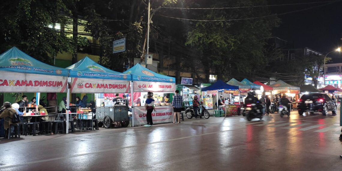 Lengkong Street Food: Lokasi Kuliner yang Tepat untuk menghabiskan Malam di Kota Bandung