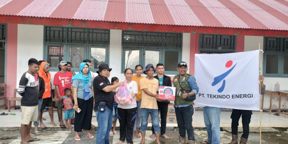 Peduli Korban Banjir Weda, PT Tekindo Energi Salurkan Bantuan Makanan dan Susu Untuk Warga Halmahera Tengah