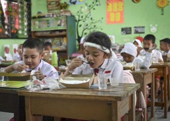 Jakarta Uji Coba Pemberian Makan Bergizi Gratis Di Sekolah Negeri