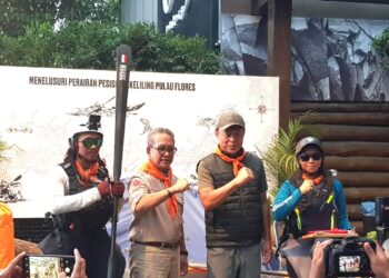 Tim Ekspedisi Wanadri Kayak Laut Dayung Jelajah Nusantara Akan Eksplorasi Keindahan  Alam Belitong