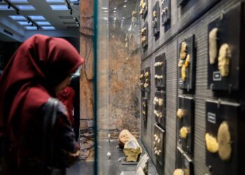 Rasakan Sensasi Menjelajah di Night At The Museum Geologi Bandung