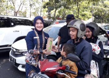 KAI dan Korlantas Kampanyekan Pentingnya Disiplin Berlalu Lintas di Perlintasan Sebidang