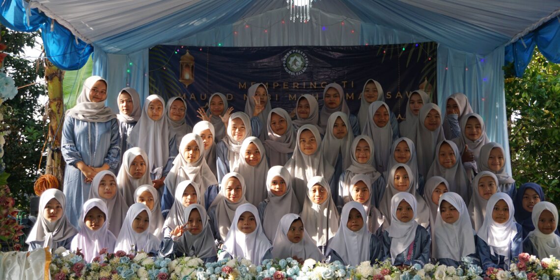 Peringatan Maulid Nabi Muhammad SAW 1446 H di Ponpes Nurul Falah: Membangun Generasi Berakhlak Mulia