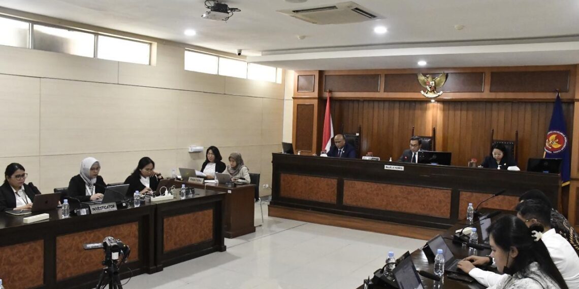 KPPU Denda PT MORULA INDONESIA RP10 MILIAR