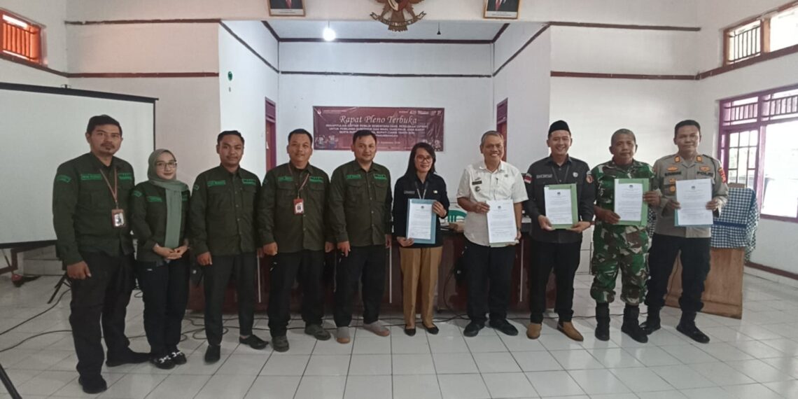 panwascam-panumbangan-memberikan-apresiasi-dan-pesan-penting-ini-dalam-rapat-pleno-rekapitulasi-dpshp-pilkada-2024