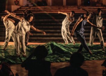 Komtemplasi Tarian Ine Arini di BIPAF 2024, Perjalanan Seorang Bidan Yang Mencintai Tari