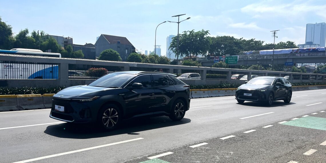 Toyota bZ4X Kembali Bertugas di Acara Kenegaraan siap Mendukung Mobilitas Zero Emission di Upacara Pelantikan Presiden dan Wakil Presiden Republik Indonesia Terpilih Periode 2024-2029