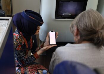 Masyarakat Makin Minati Kereta Luxury dan Panoramic