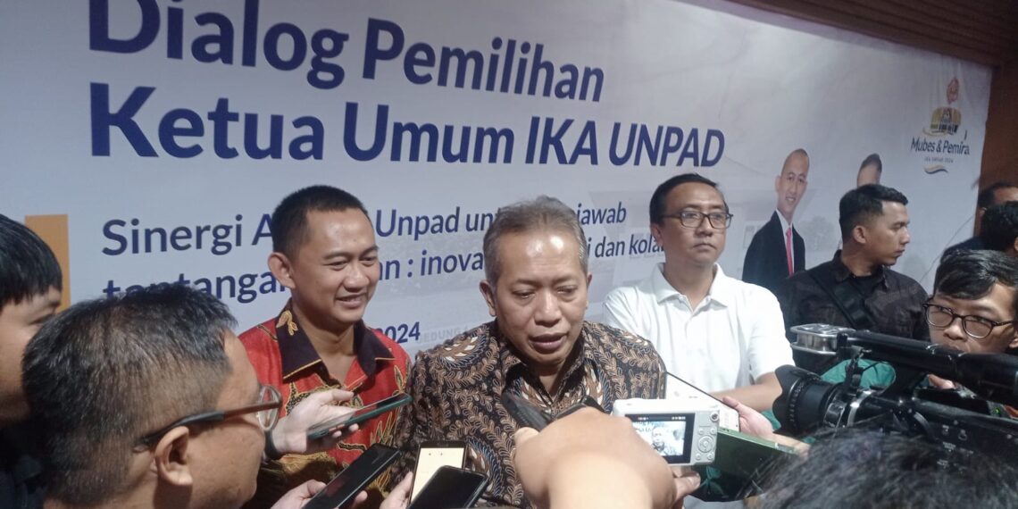 Kejutan, Wamenkop Ferry Joko Yuliantono Calon Tunggal Ketua IKA Unpad Periode 2024 – 2028