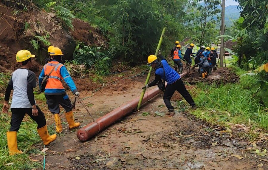 PLN UID Jabar Berhasil Pulihkan Lebih Dari 60 Persen Unit Gardu Distribusi  di Sukabumi dan Cianjur