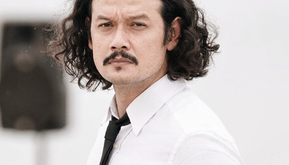 Mengenal Sosok Dwi Sasono: Aktor Multitalenta