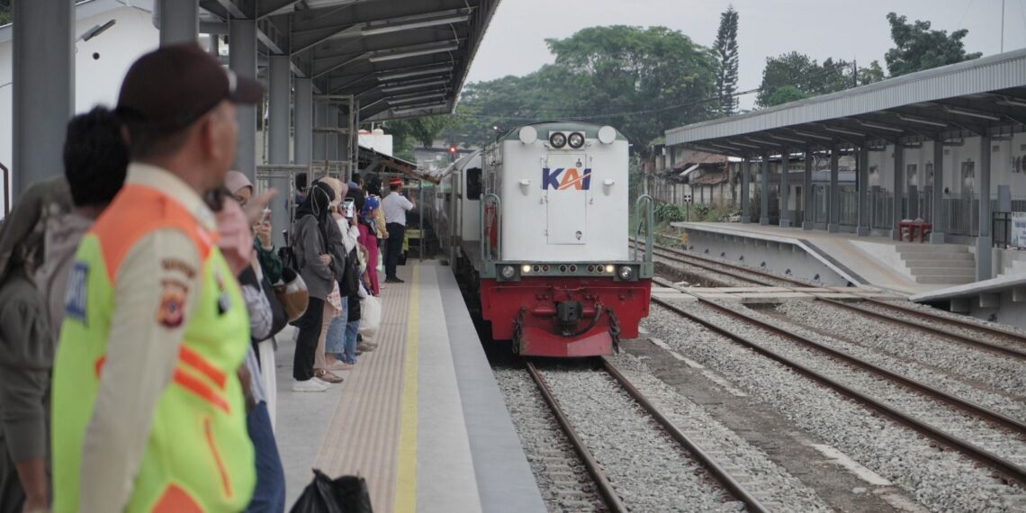 Libur Nataru Telah Usai, Volume Pengguna Commuter Line Wilayah 2 Bandung Capai 1,1 Juta Orang