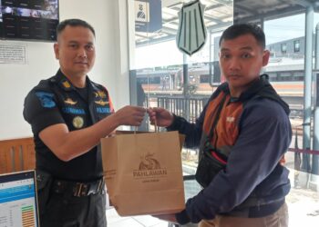 Jangan Panik, Ini Tips Saat Barang Tertinggal di Stasiun atau di Kereta