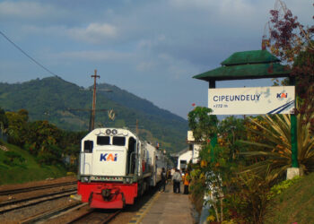 Dukung Program Pemerintah, Kereta Ekonomi PSO KAI Daop 2 Terus Diminati, Moda Transportasi Hemat yang Merakyat