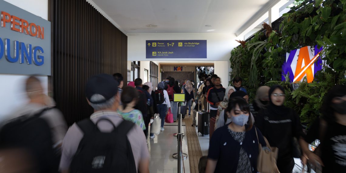 Pemesanan Tiket Lebaran di Daop 2 Bandung Tembus 50 Persen