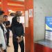 Mahasiswa SBM ITB Berikan Edukasi Teknologi Digital Bagi Pedagang di Pasar Cimahi