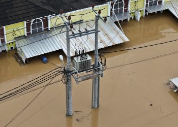 PLN Jabar Gerak Cepat Amankan Kelistrikan Terdampak Cuaca Ekstrim