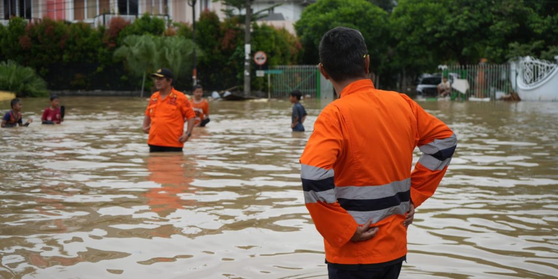 Banjir Bekasi Belum Surut, Warga Butuh Bantuan Mendesak