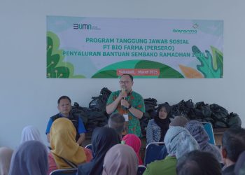 Bio Farma Salurkan Bantuan Sembako untuk Masyarakat