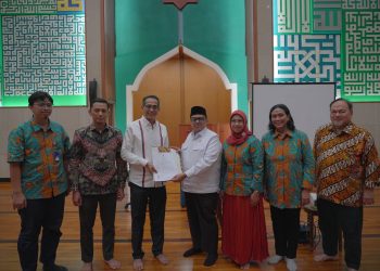 Bio Farma Terima Sertifikat Halal Vaksin BCG dari BPJPH