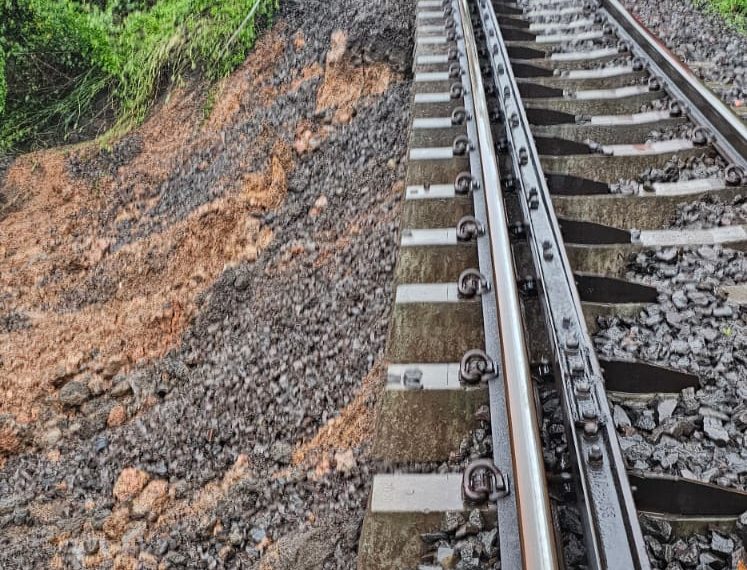 Longsor di Ciamis, Daop 2 Hentikan Sementara Perjalanan KA