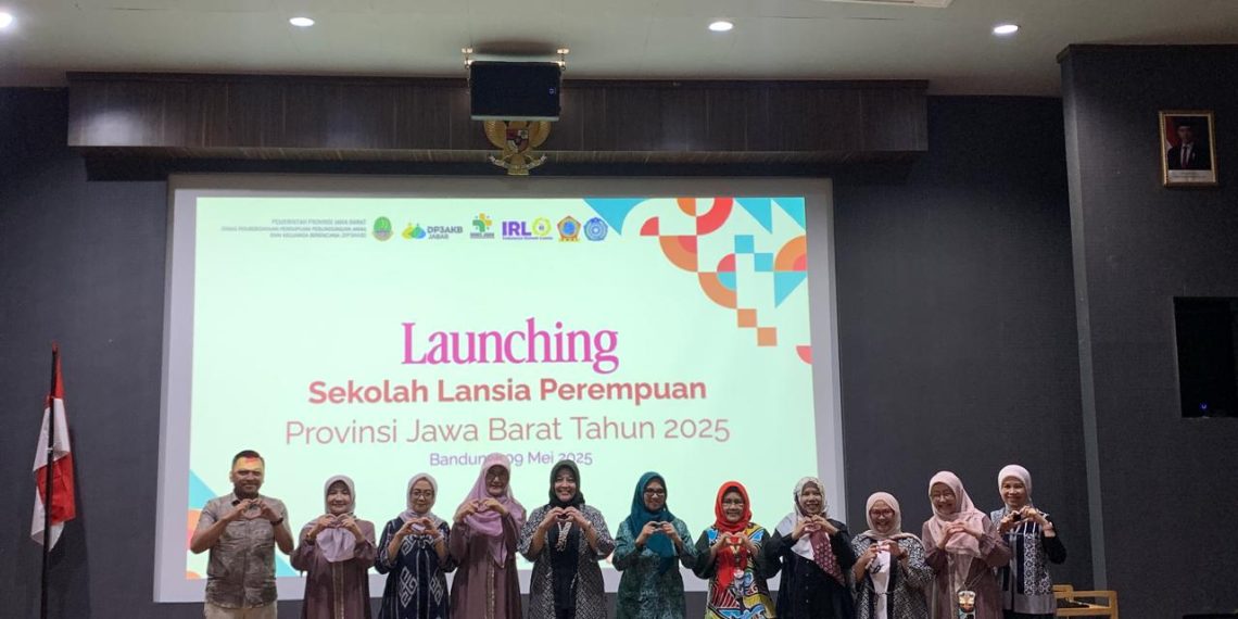 Jawa Barat Siap Hadapi Aging Population dengan Inovasi Sekolah Lansia