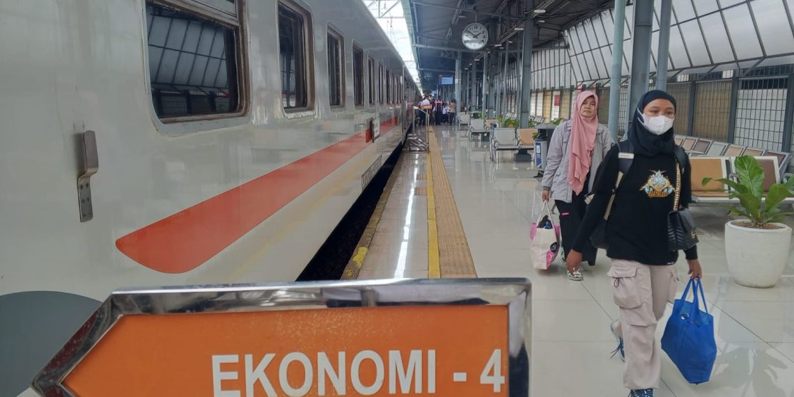 KAI Tebar Promo! Tiket KA Ekonomi Murah Meriah hingga Akhir Juli