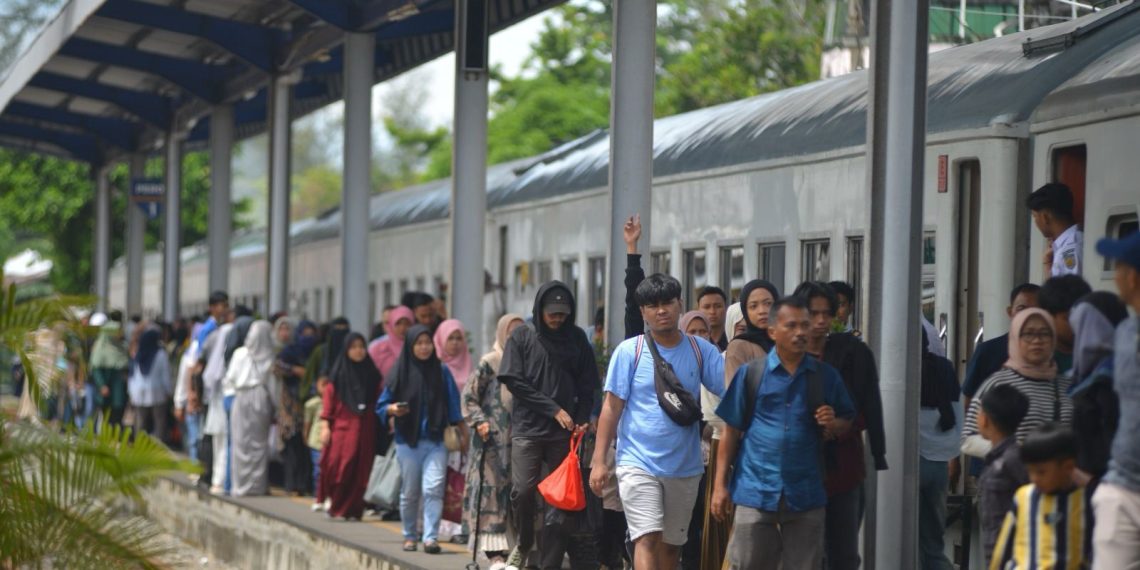 KA Pariaman Ekspres Layani 6.192 Penumpang dalam Sehari