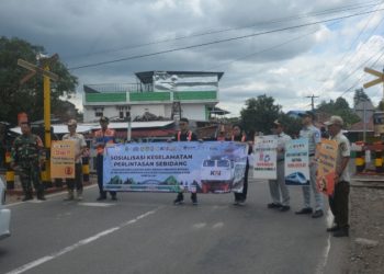 Perlintasan Sebidang Rawan Kecelakaan, Ini Imbauan KAI Daop 2 untuk Pengguna Jalan