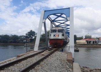 10 Ribu Tiket Ludes, Pariaman Ekspres Jadi Primadona Wisata Pantai Gandoriah dan Tabuik