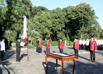 Rektor UPI Lantik Warek Masa Bakti 2025-2030