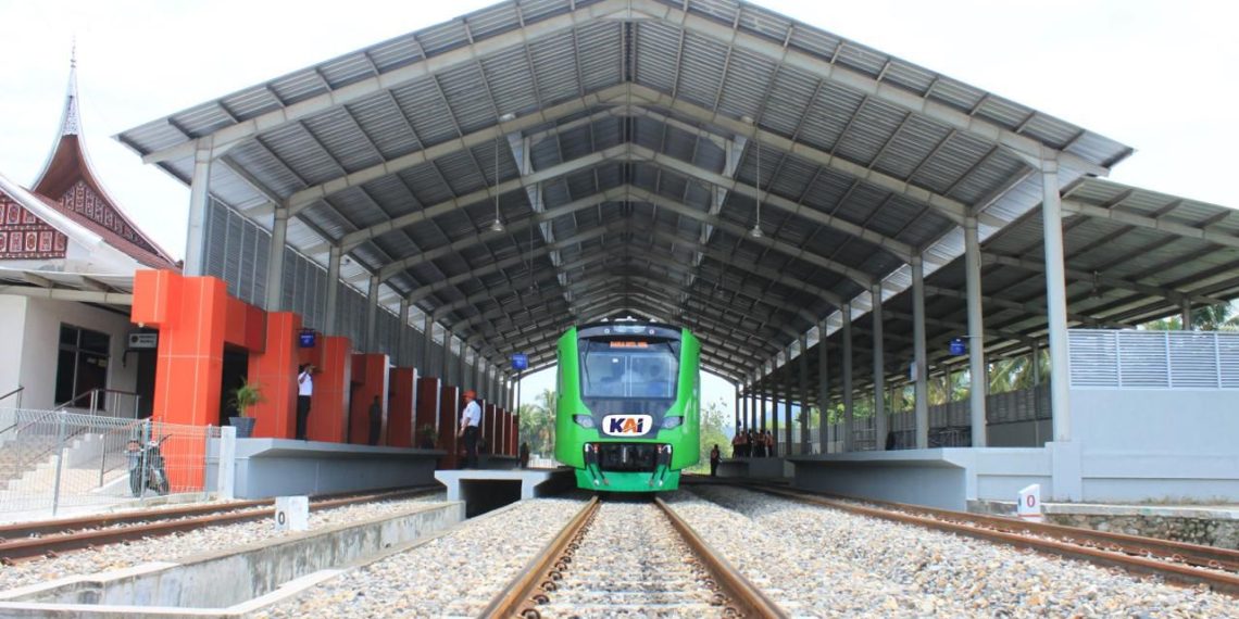 KAI Ganti Komisaris dan Direksi, Bobby Rasyidin Pimpin Estafet Transformasi