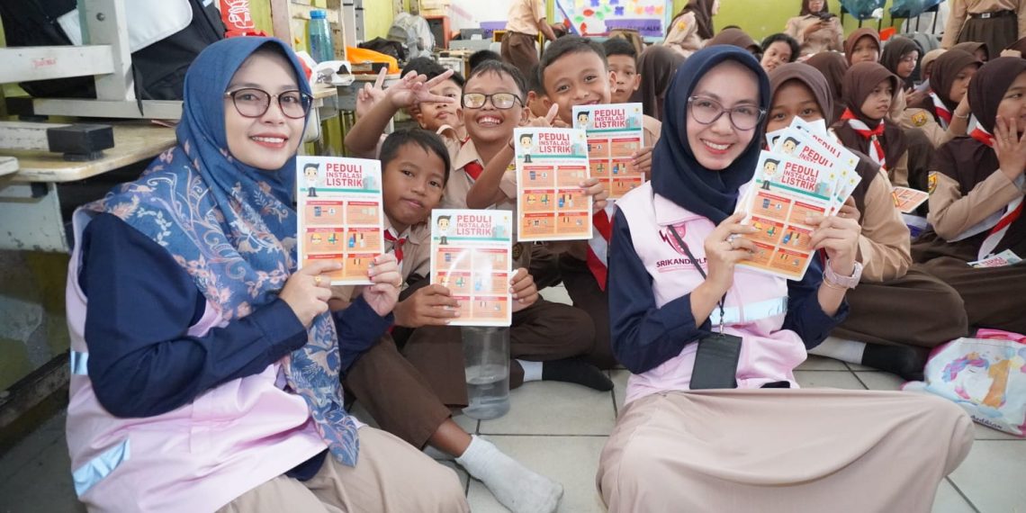 PLN Ingatkan Keamanan Listrik Rumah Saat Musim Hujan di Jawa Barat