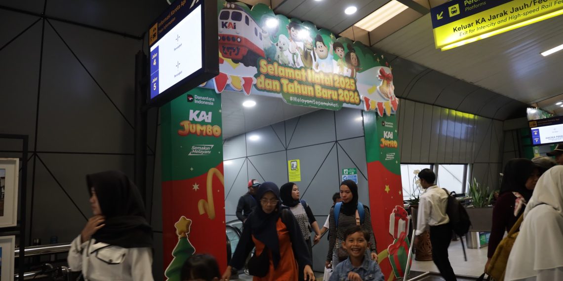 Mobilitas Libur Akhir Tahun Menguat, Okupansi Kereta Daop 2 Bandung Tembus 61 Persen