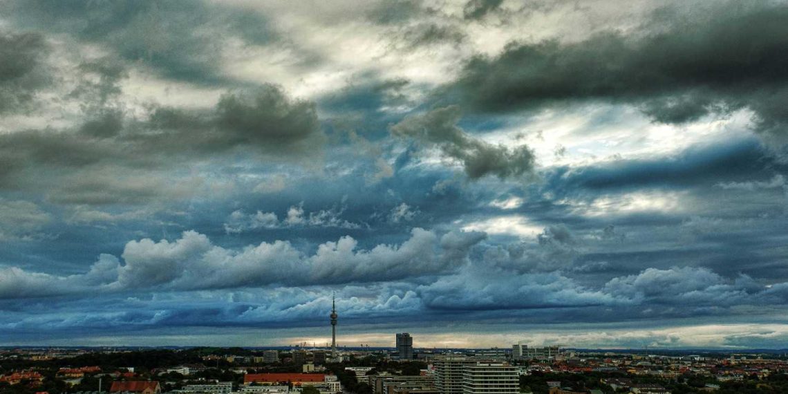 Met Office dan AWS Kembangkan AI untuk Masa Depan Layanan Prakiraan Cuaca Berbasis Teks
