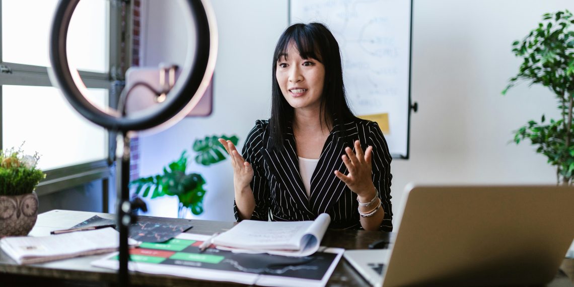 Saat Konten Tak Lagi Cukup, Brand Beralih ke Strategi Edukasi untuk Menang di Pasar