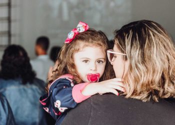 Kekuatan Positive Parenting dalam Membentuk Anak yang Sehat dan Tangguh